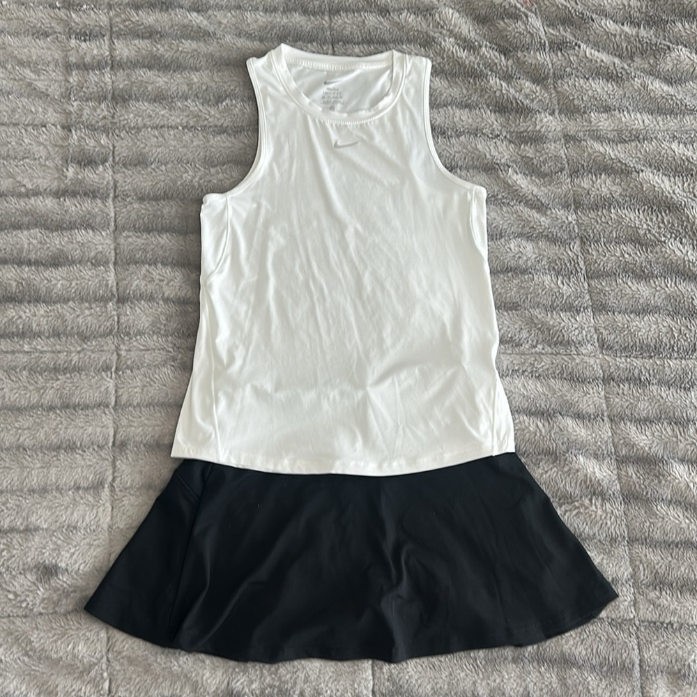 ATHLETIC SET, black skirt with Nike dry fit tank top